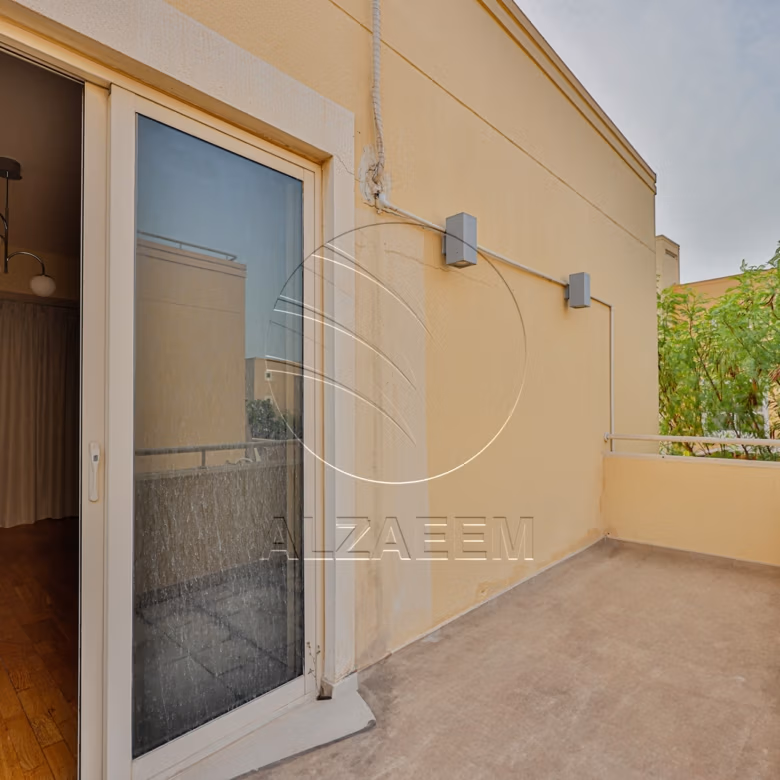 √ Private Pool | Type A | Tenanted | CORNER √
