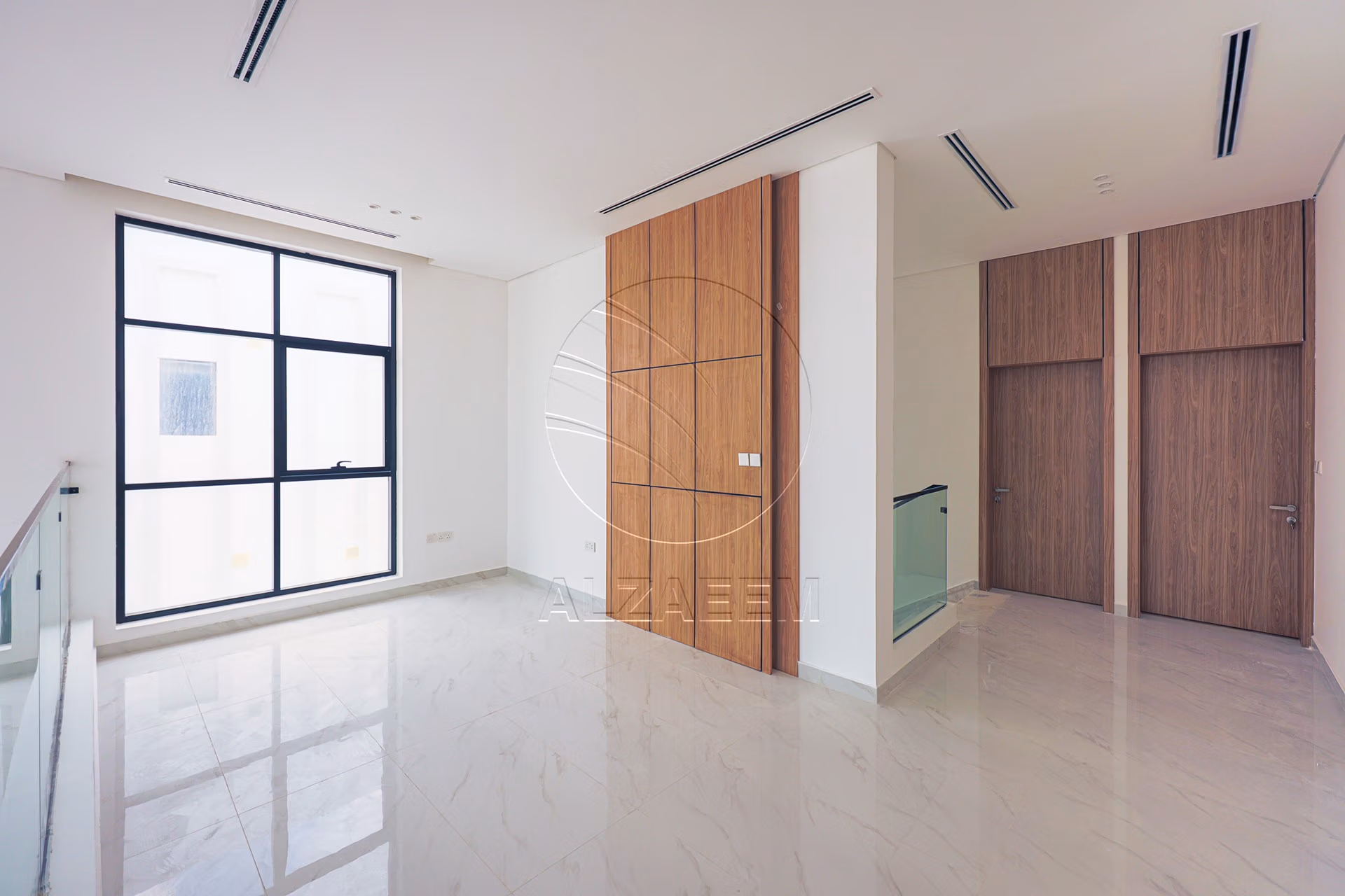 Corner | High Quality Finishing| High Ceiling
