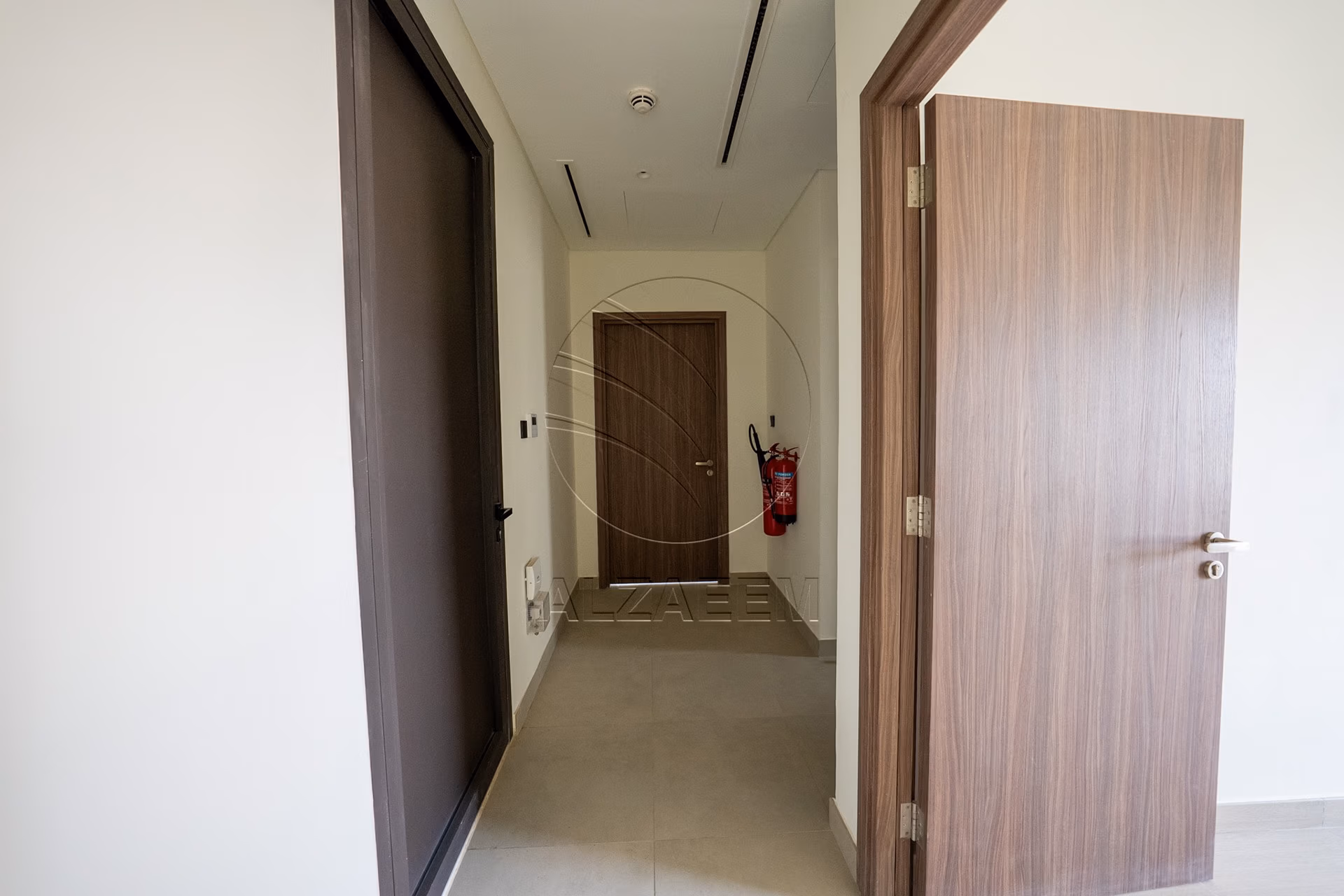 Single Row Villa | Huge Plot | Ready for Occupancy