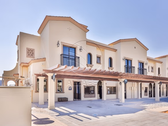 CASARES | Single Row -CORNER | Prime Location