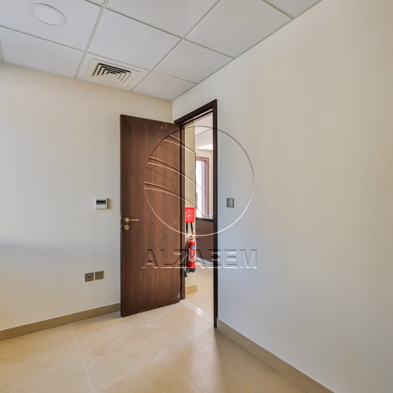 √CASARES | Single Row -CORNER | Prime Location√