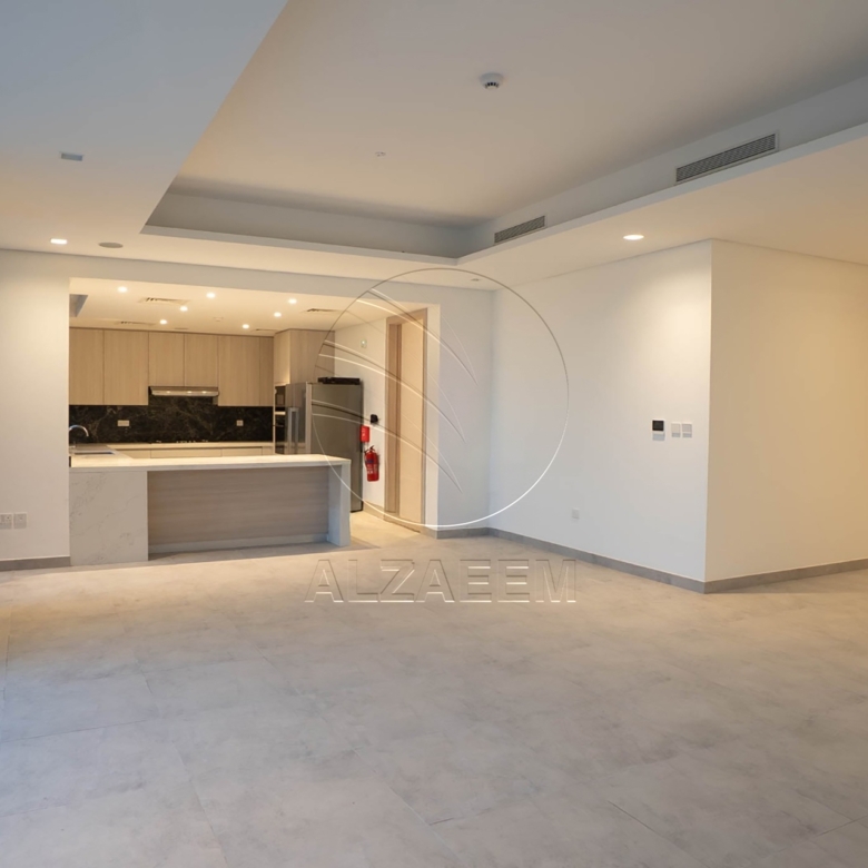 High Quality Upgraded Villa | Single Row | VACANT