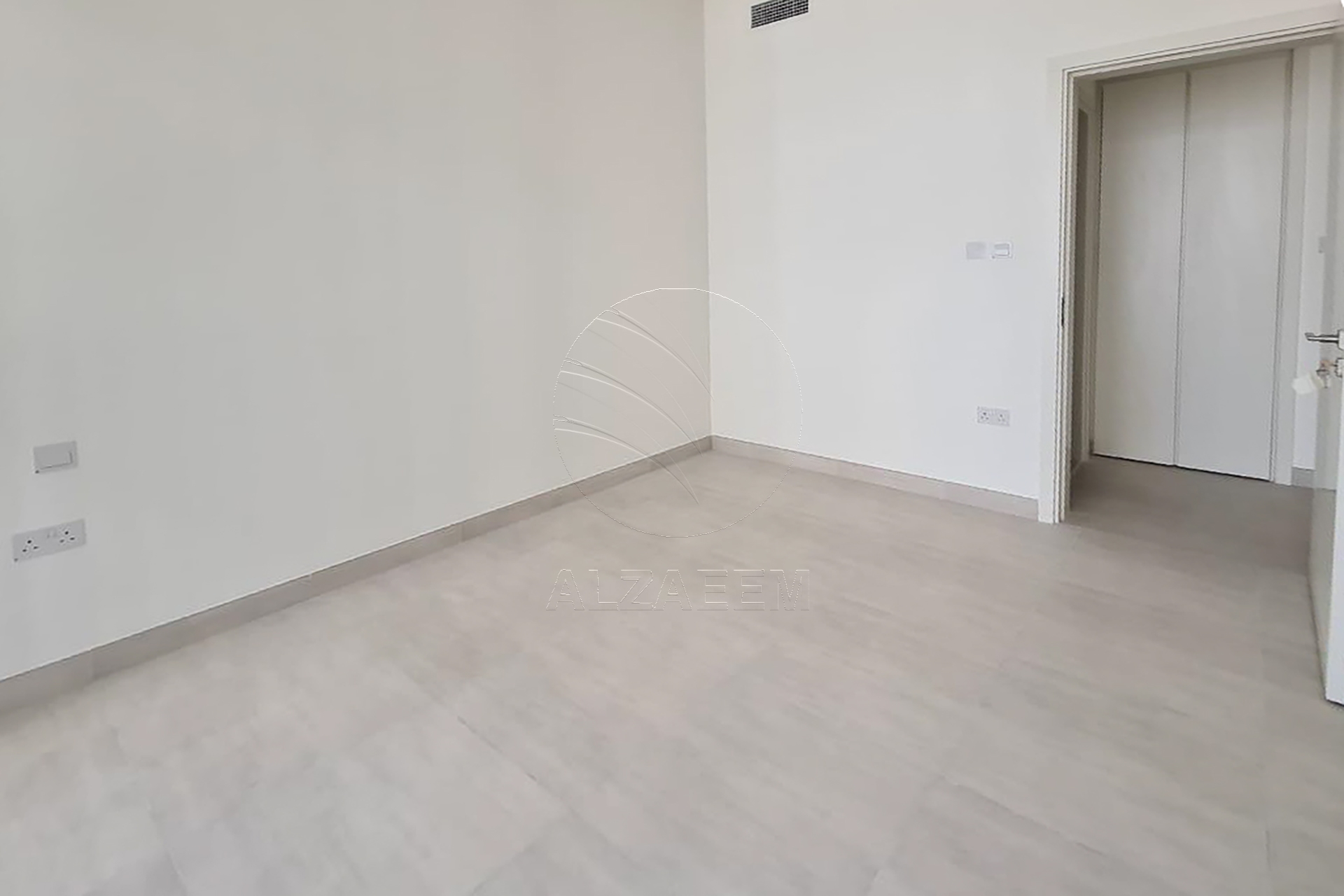 √ Waterfront Views | High Level and Vacant Unit √
