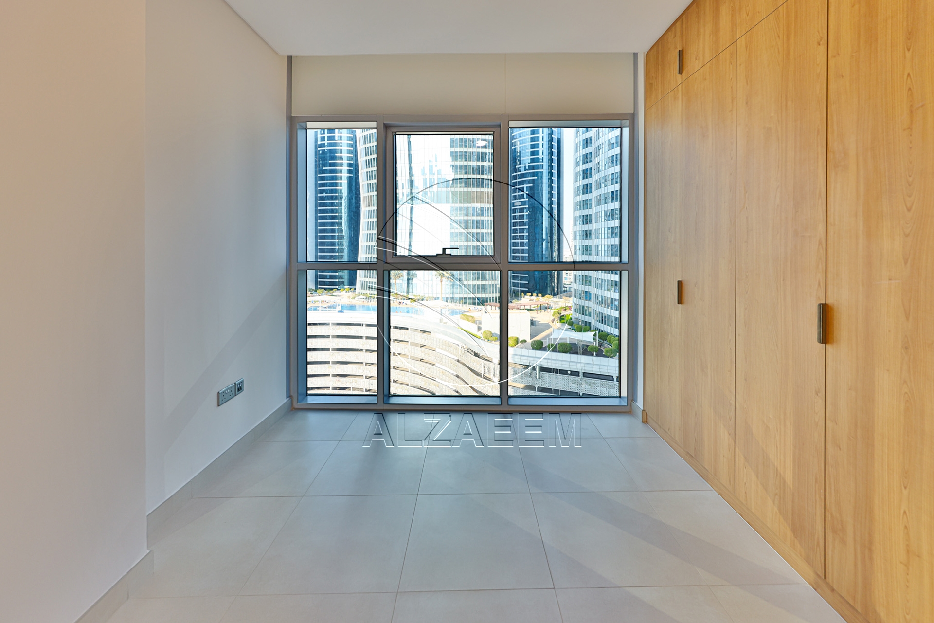 FULL Canal View | Higher Level | VACANT