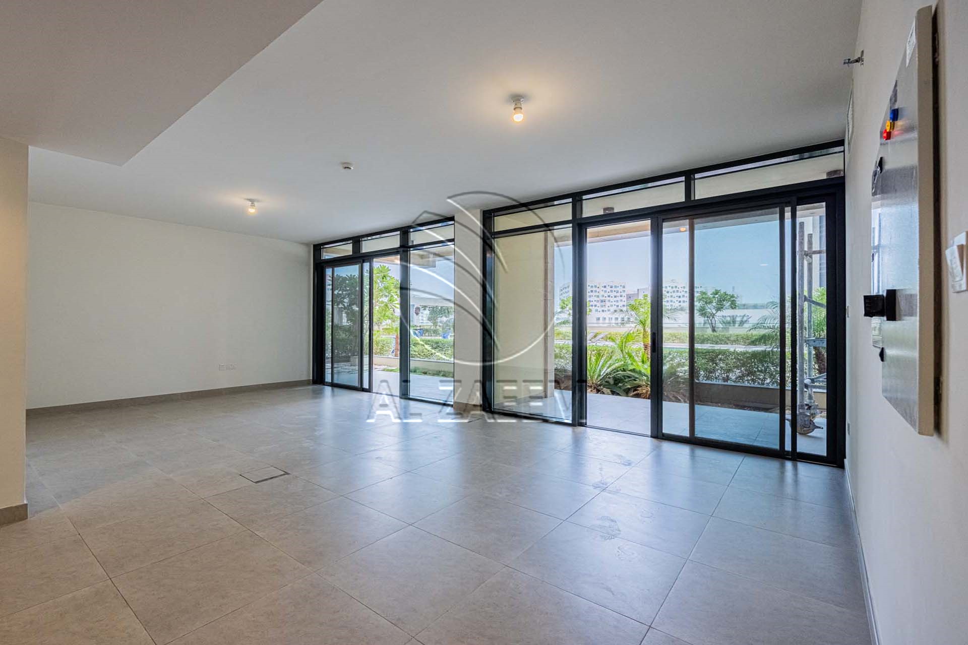 Vacant | DUPLEX | Facing The Pool | 4 payments