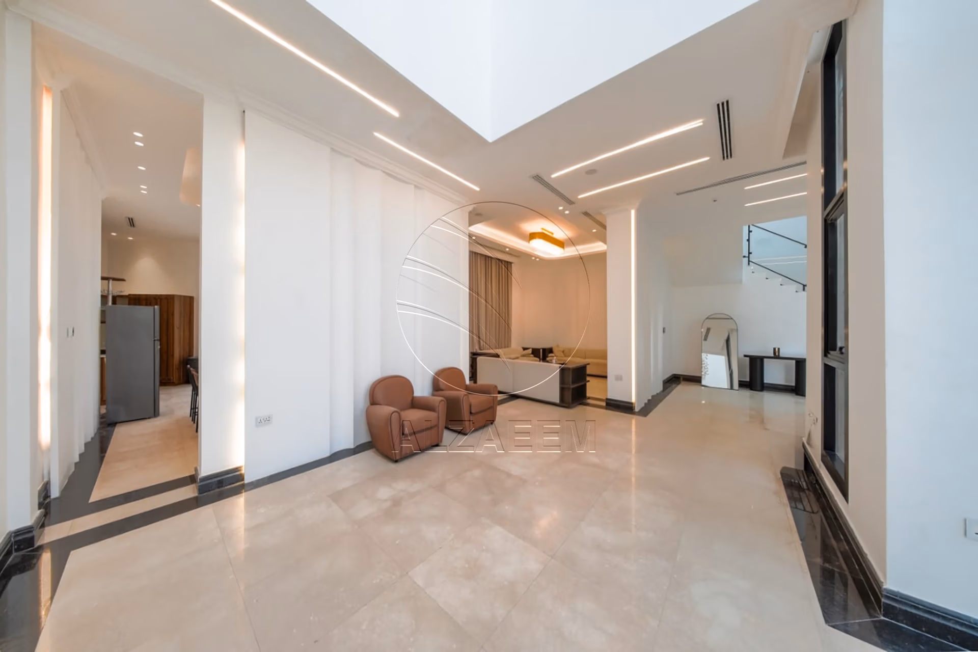 √Luxuriously Furnished |Private Pool and 2 Majlis√