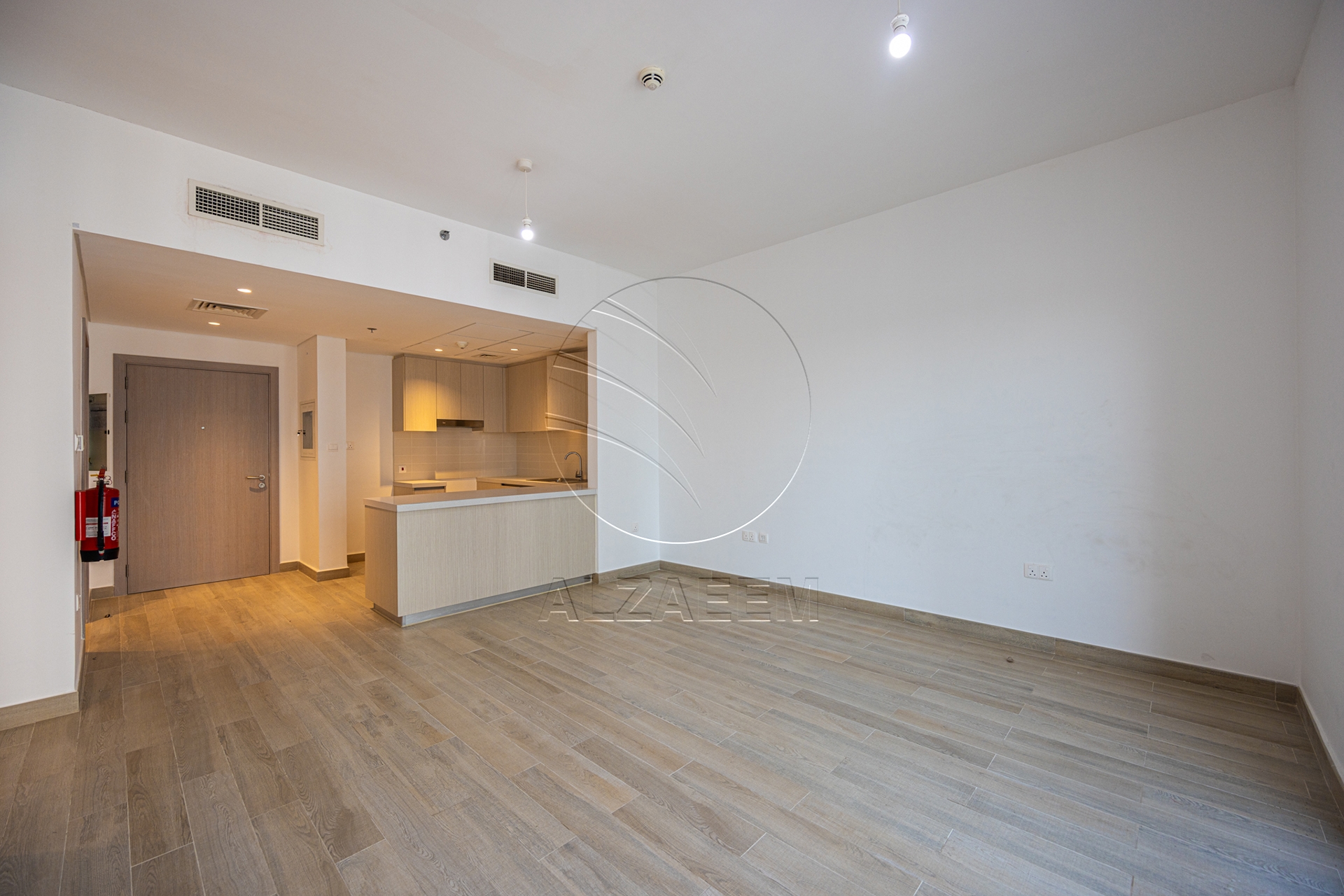 Partial Canal View | High Floor | VACANT