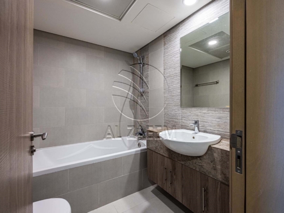 Vacant | DUPLEX | Facing The Pool | 4 payments