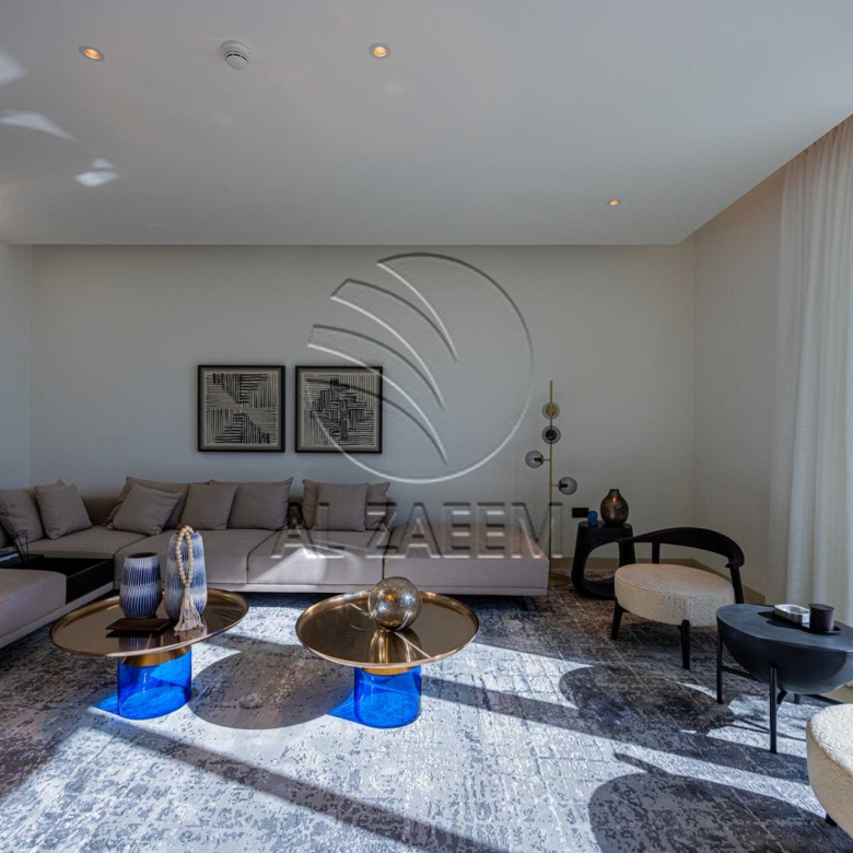 Price Reduced! Prime Location | HIGH Ceiling