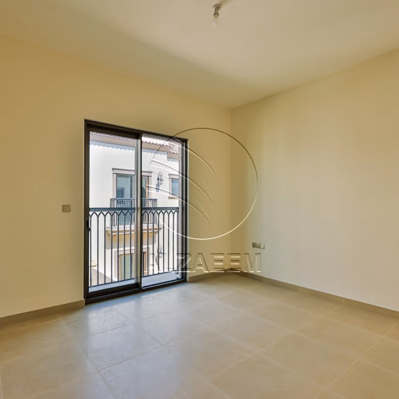 √ CASARES | Single Row Mid | Near the Garden √