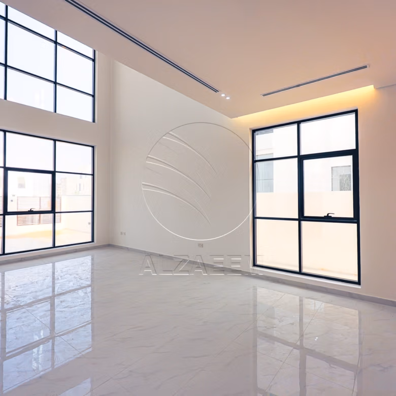 Corner | High Quality Finishing| High Ceiling