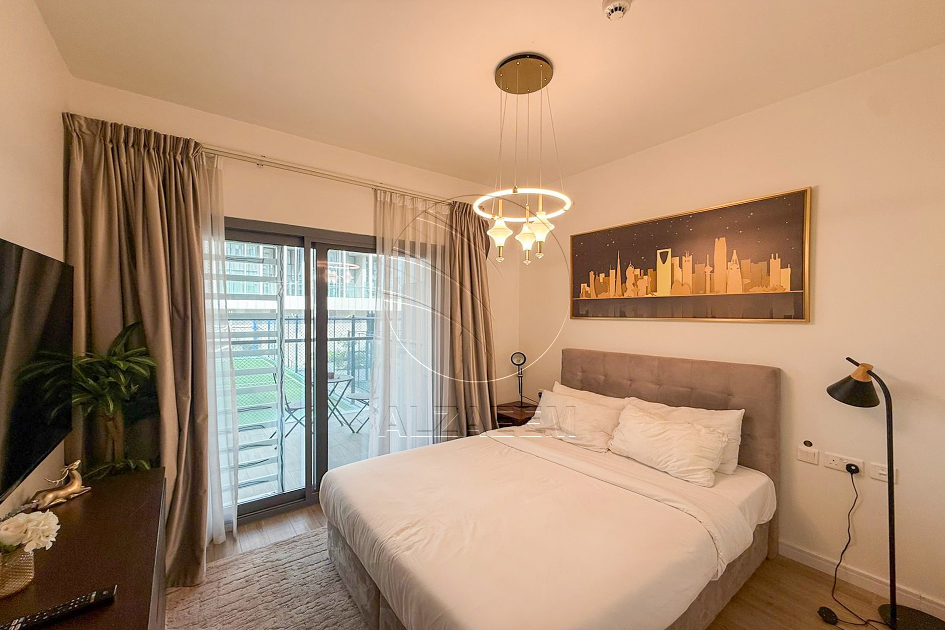 Fully Furnished | 3 Balconies | Corner | VACANT