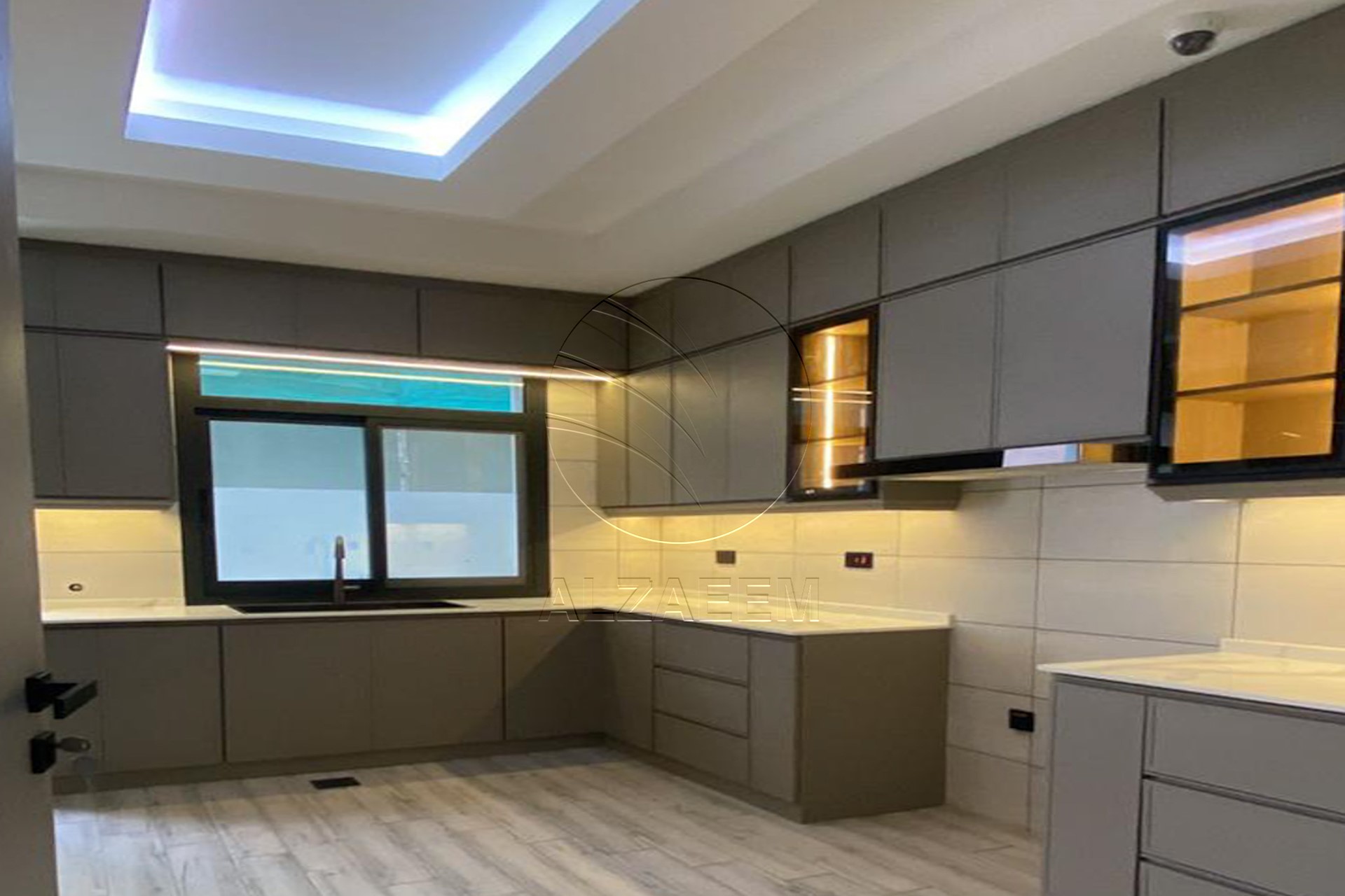 √ Landscaped Area | 6 Masters | Modern Finishing √