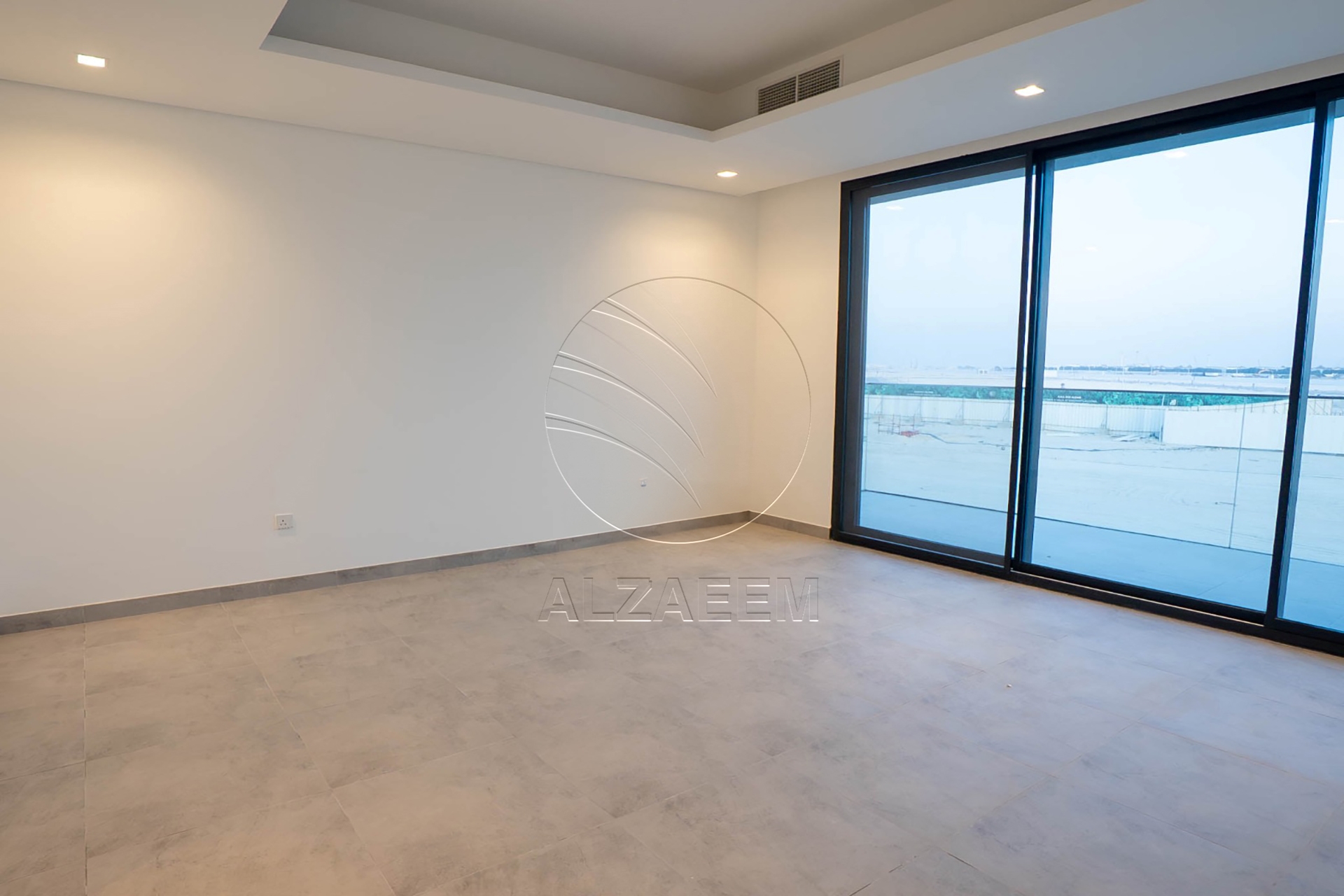 High Quality Upgraded Villa | Single Row | VACANT