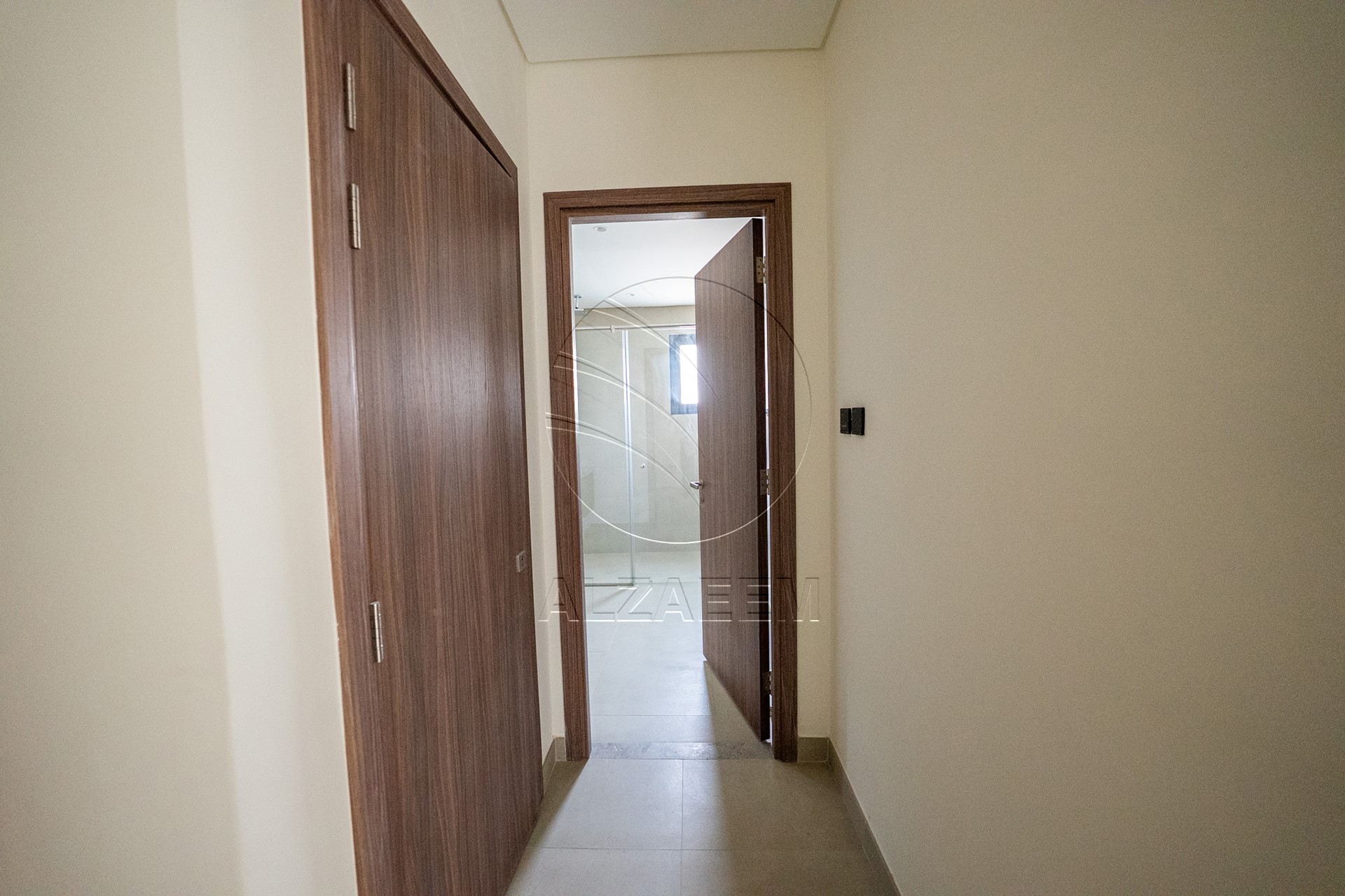 Single Row Villa | Huge Plot | Ready for Occupancy