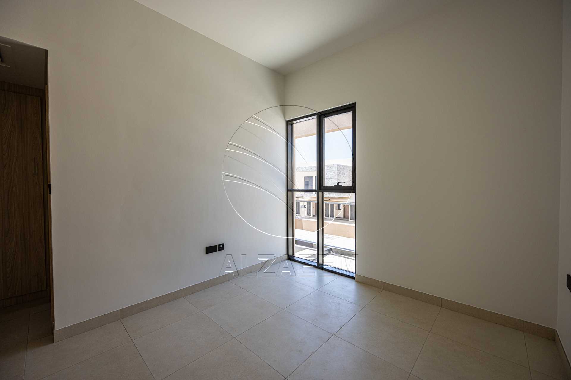 EXCLUSIVE! Spacious 2BR+Maid | Single Row Mid