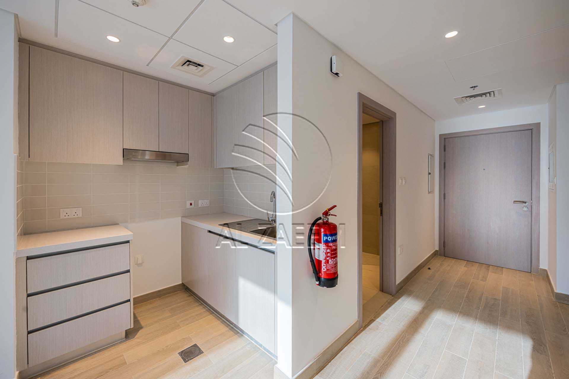 Pool+Canal View | High Floor | Waterfront Living