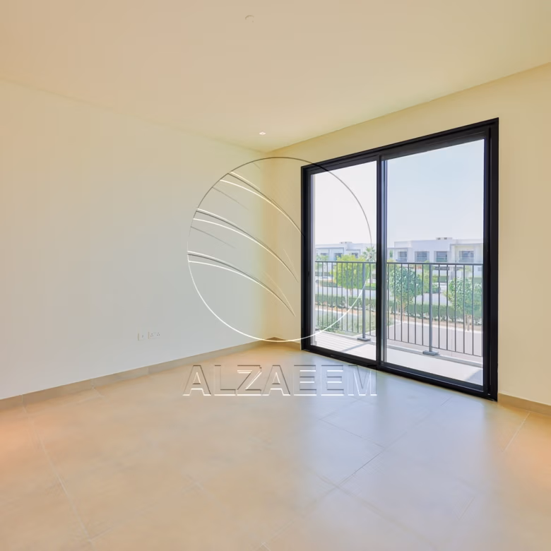 √Corner Single Row! Biggest 2BR Plot in Yas Acres√