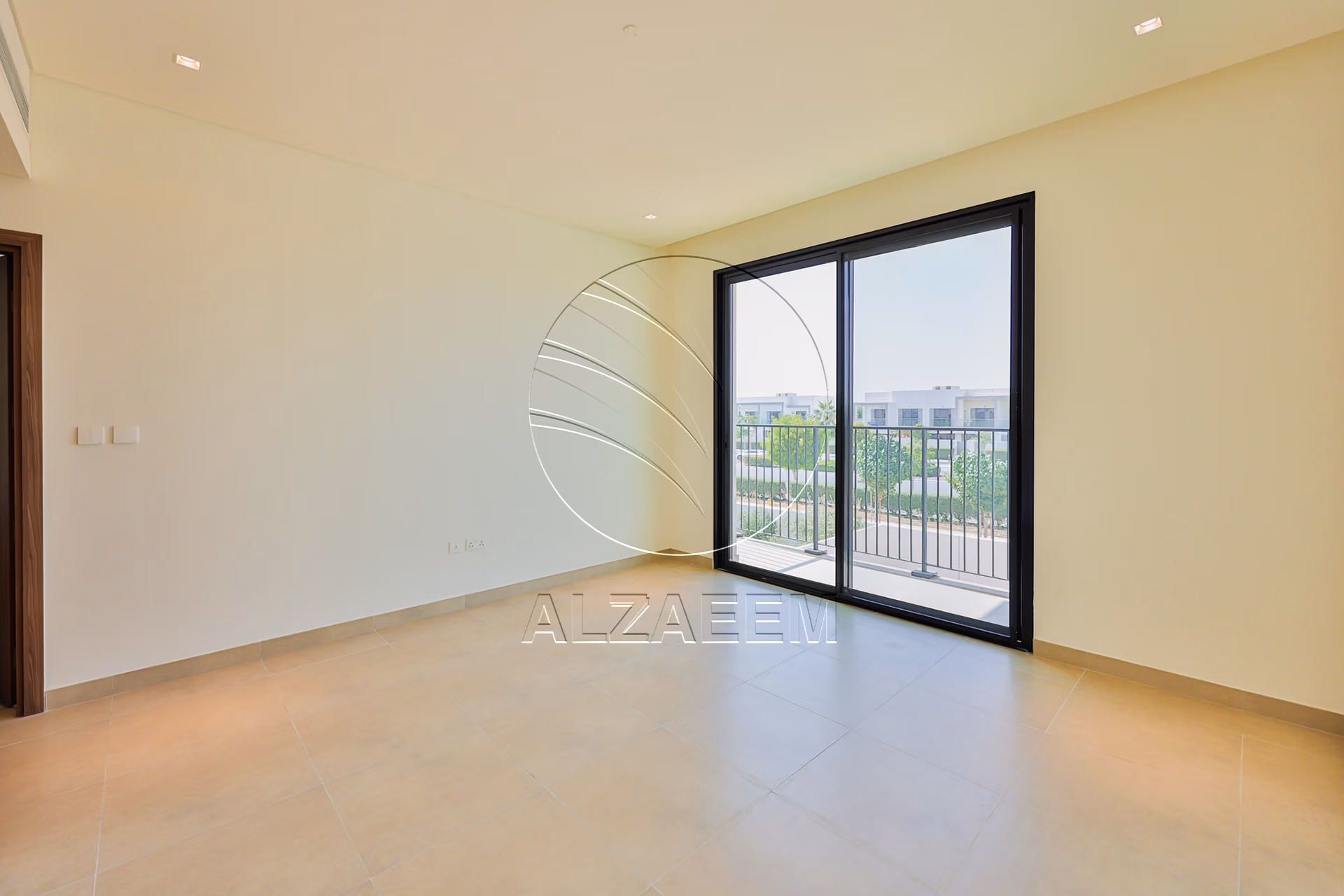 √Corner Single Row! Biggest 2BR Plot in Yas Acres√