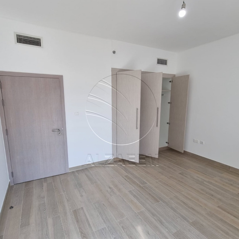 VACANT! Furnished Unit | Mid Level