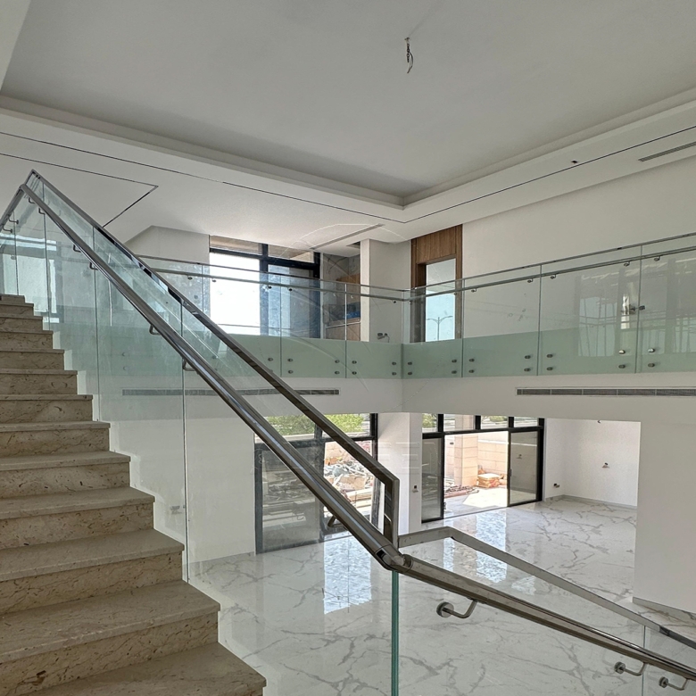 √ Single Row | Biggest Plot | 5BR+Lift+Pool √