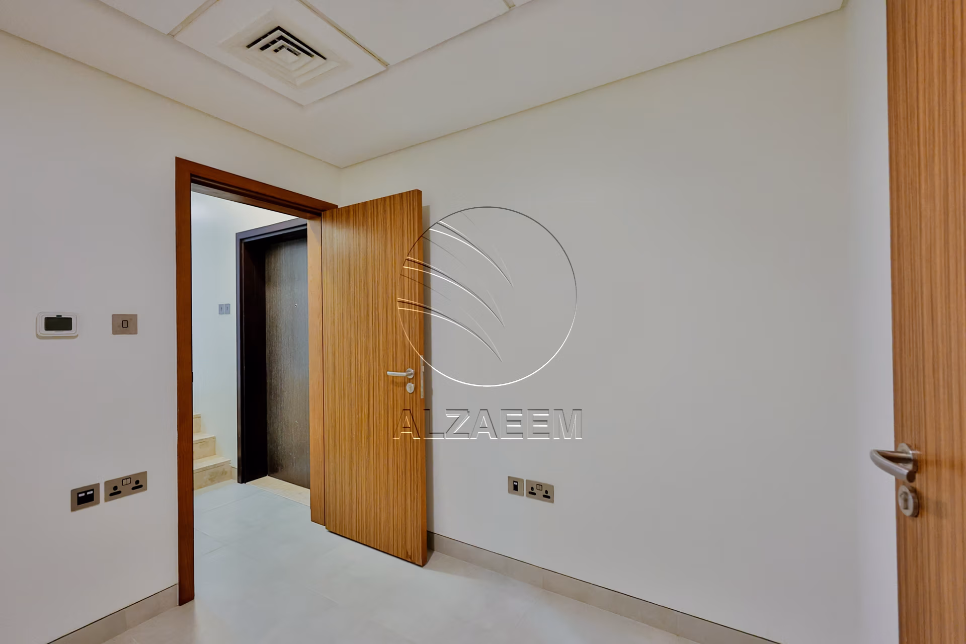 √ Luxurious Sea View Simplex Townhouse | VACANT √
