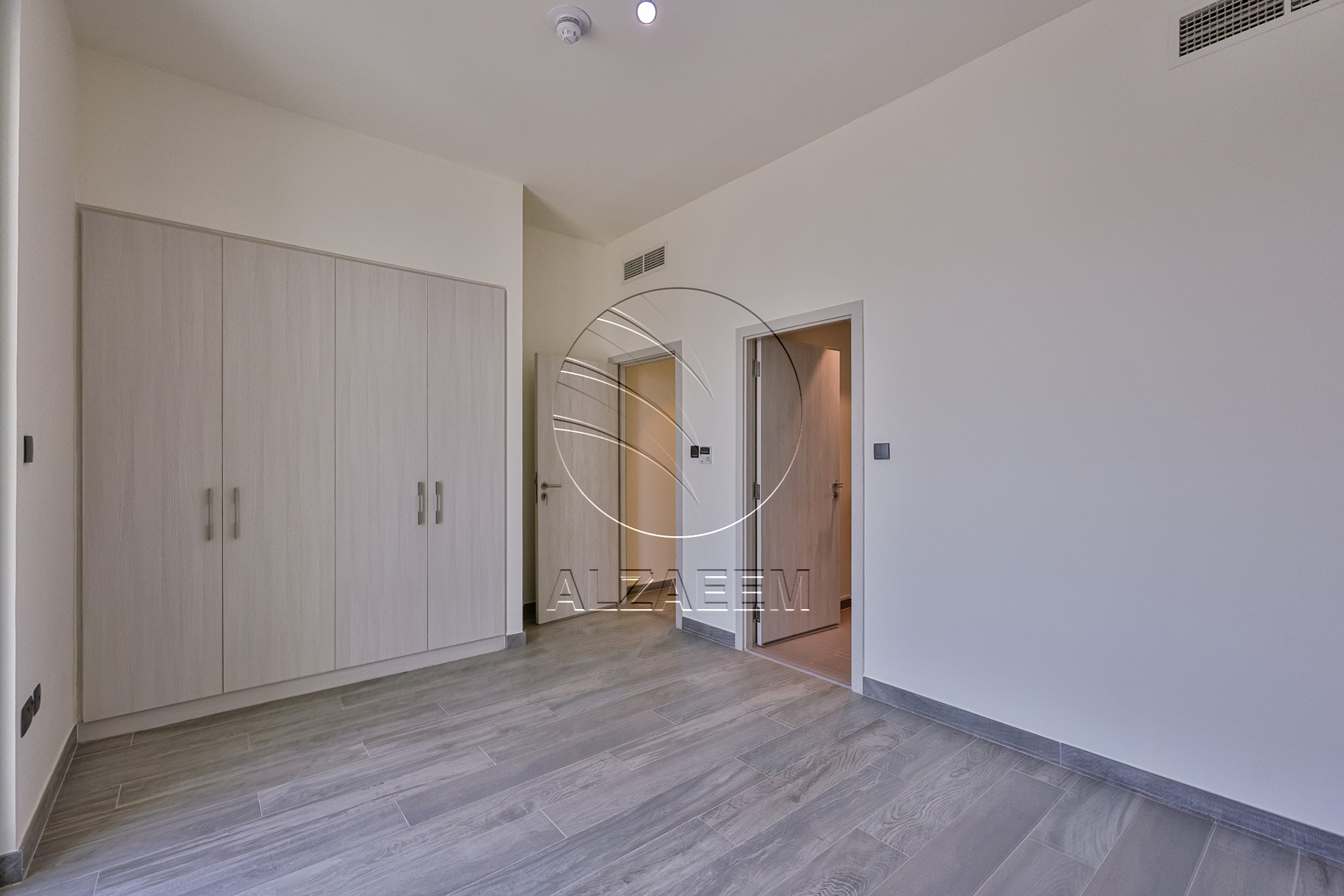 Single Row CORNER | Premium and High End Location