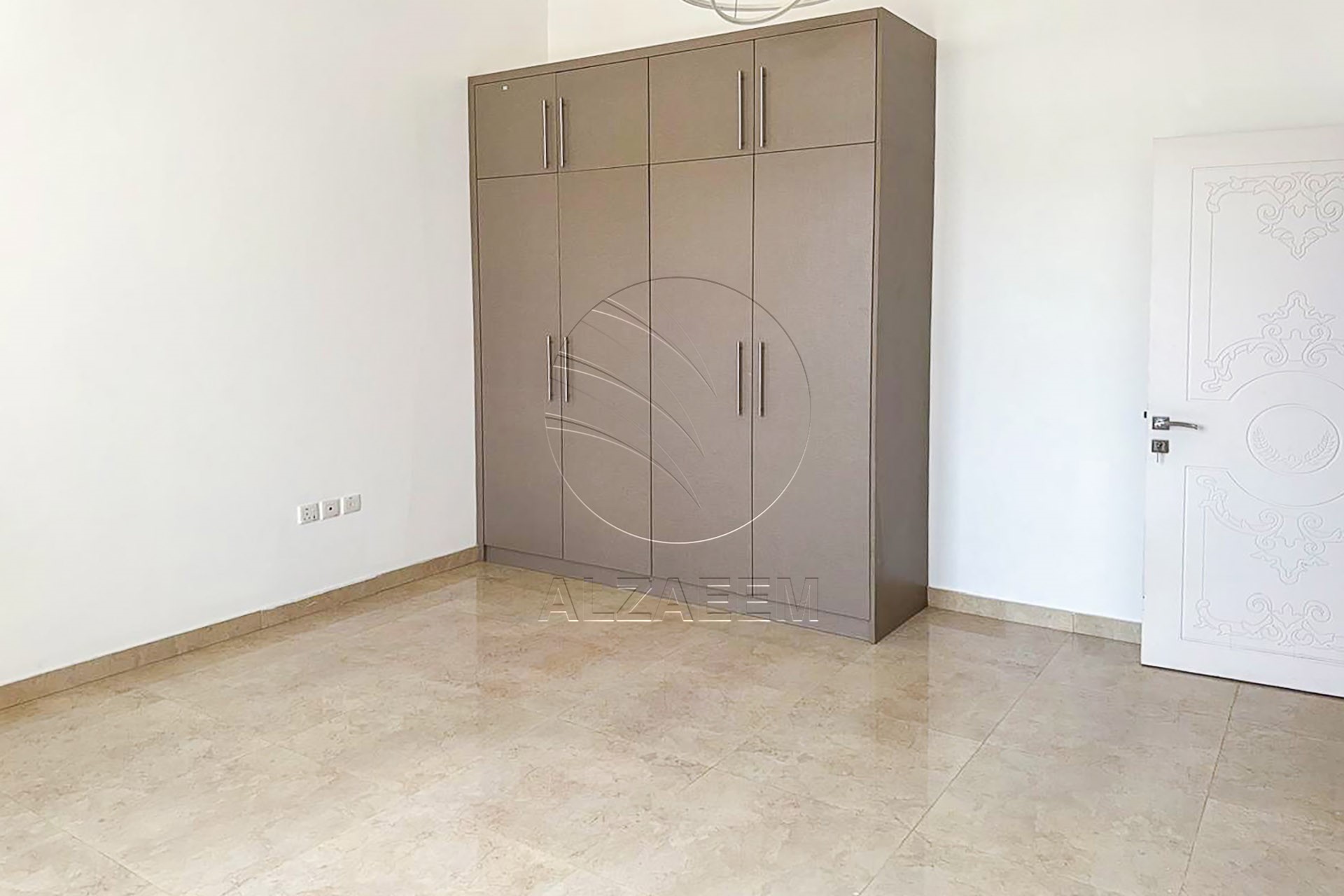 √Classic Stand Alone Villa | Near Al Ghadeer Park√