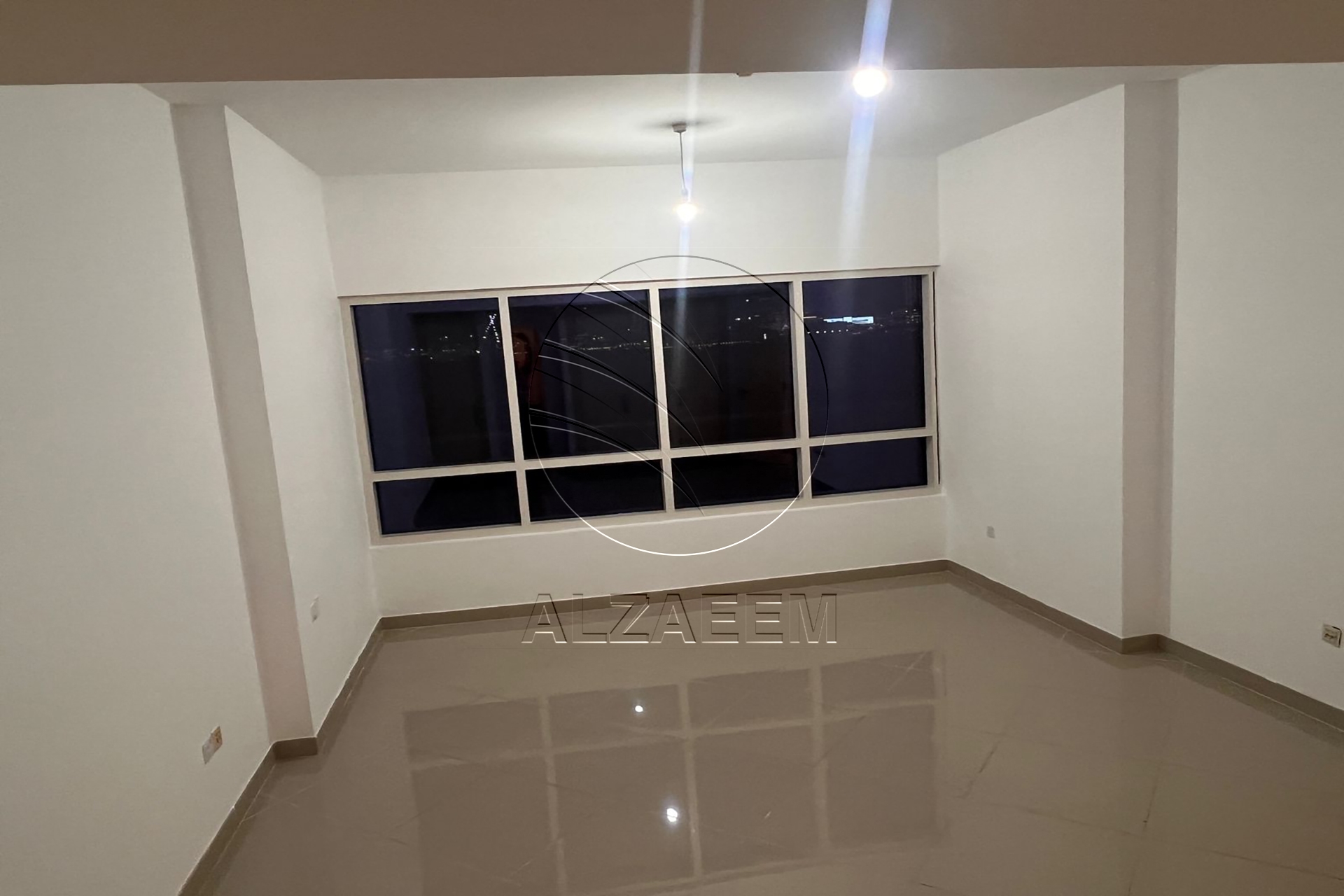 √Mid Level | Vacant | Big Balcony√