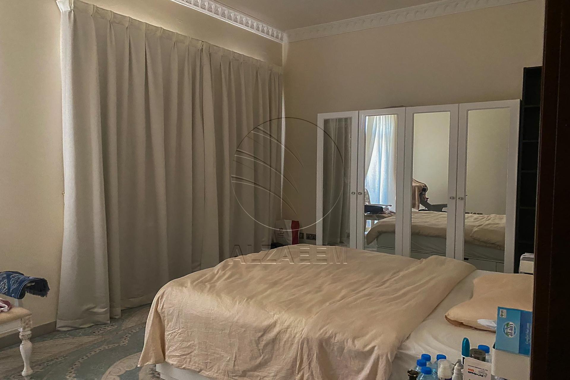 √ Tenanted Villa Opposite the Community Center √