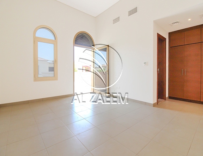 Single Row | 4BR Villa | Pool and Garden