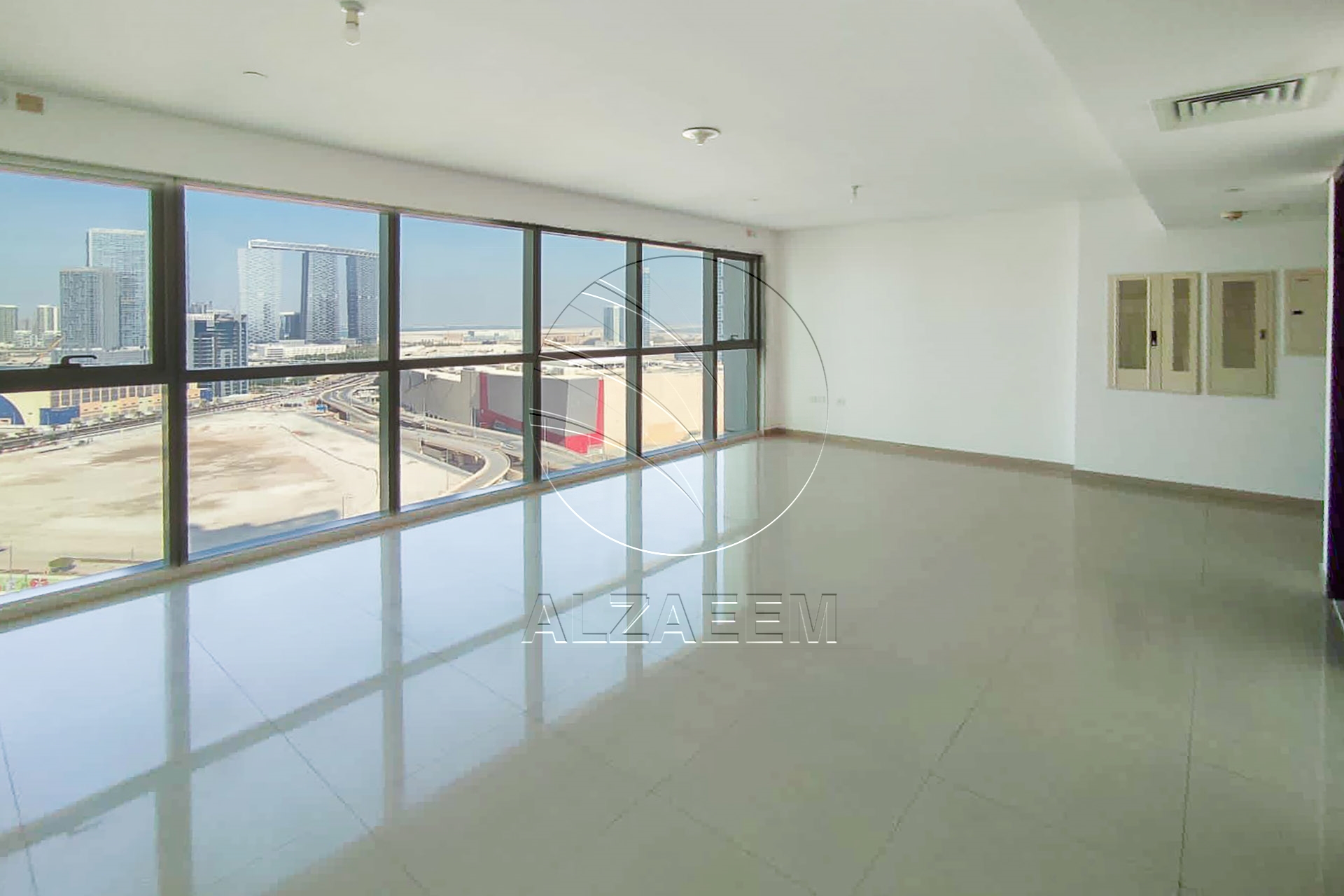 √VACANT! Sea View | On High Floor√