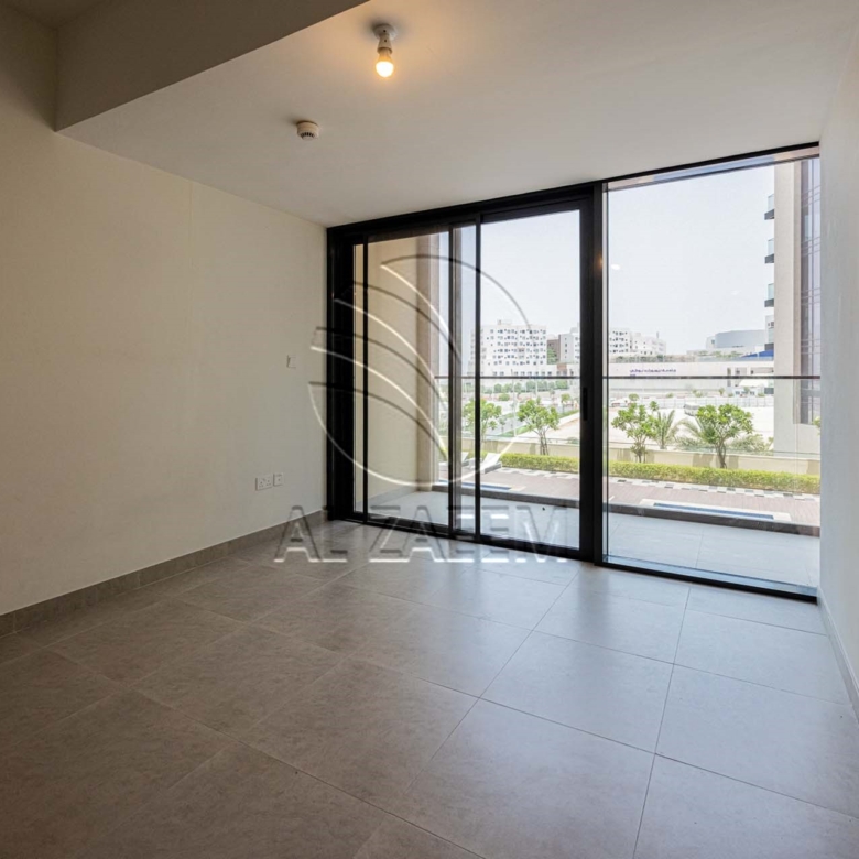 Vacant | DUPLEX | Facing The Pool | 4 payments