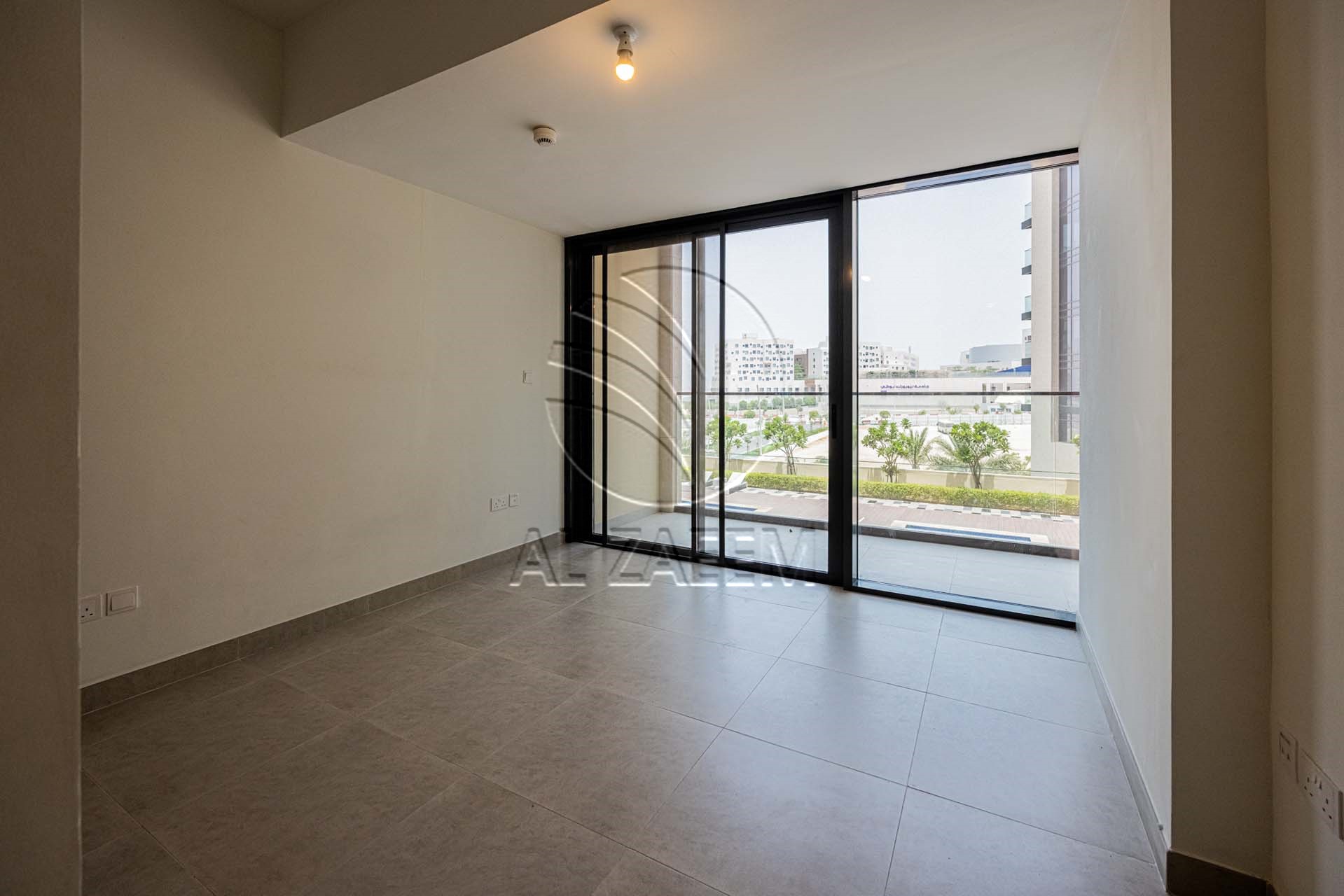 Vacant | DUPLEX | Facing The Pool | 4 payments