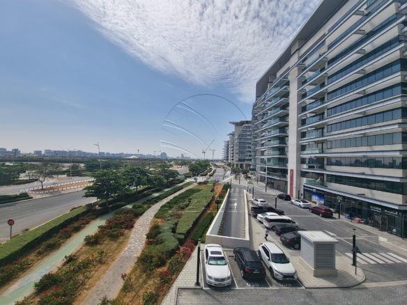 Corner | Partial Golf View | Facing Al Raha Beach