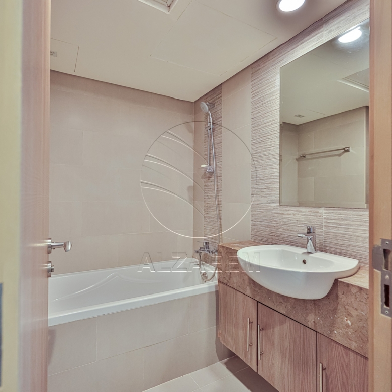High Level + Exclusive! White Goods+ Nice Views
