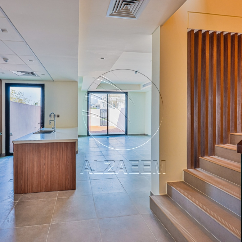 HOT! Single Row – Mid Unit | VACANT