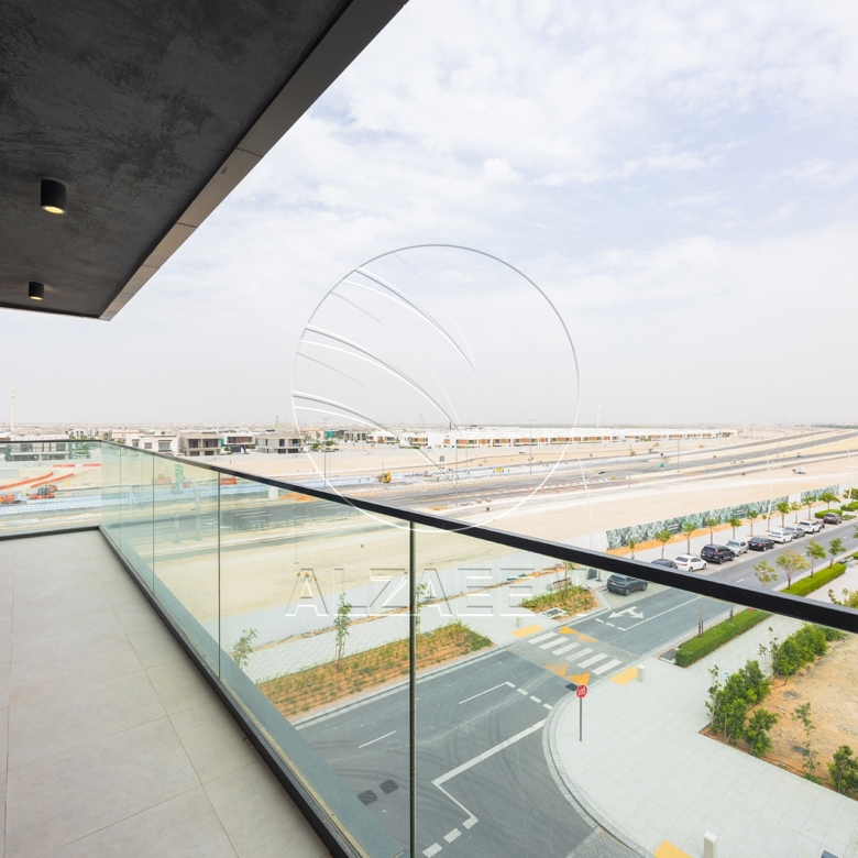 HOT DEAL! Corner Unit – Partial Sea View | Parking