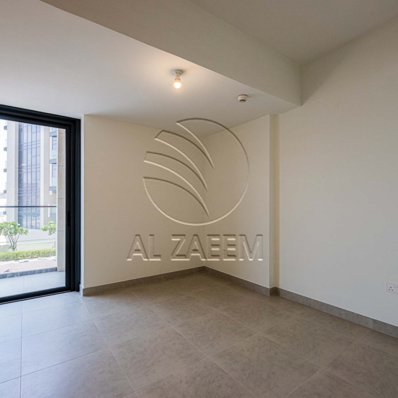 Vacant | DUPLEX | Facing The Pool | 4 payments