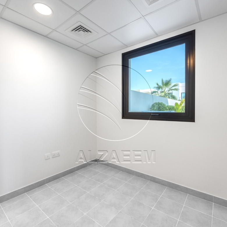 Single Row Near Golf Course | Type X | VACANT