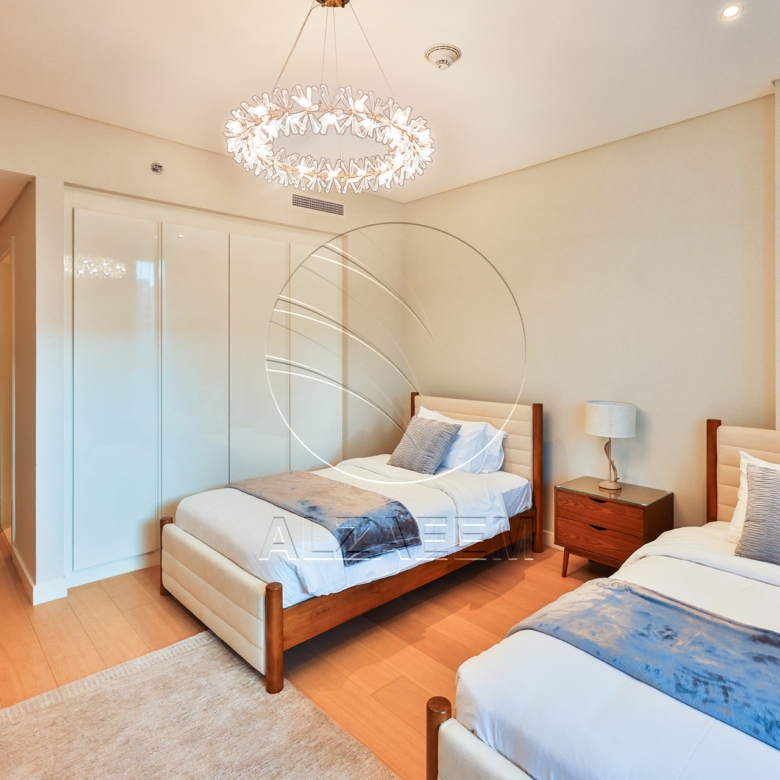 Fully Furnished | Stunning Sea View |2BR+M+Storage