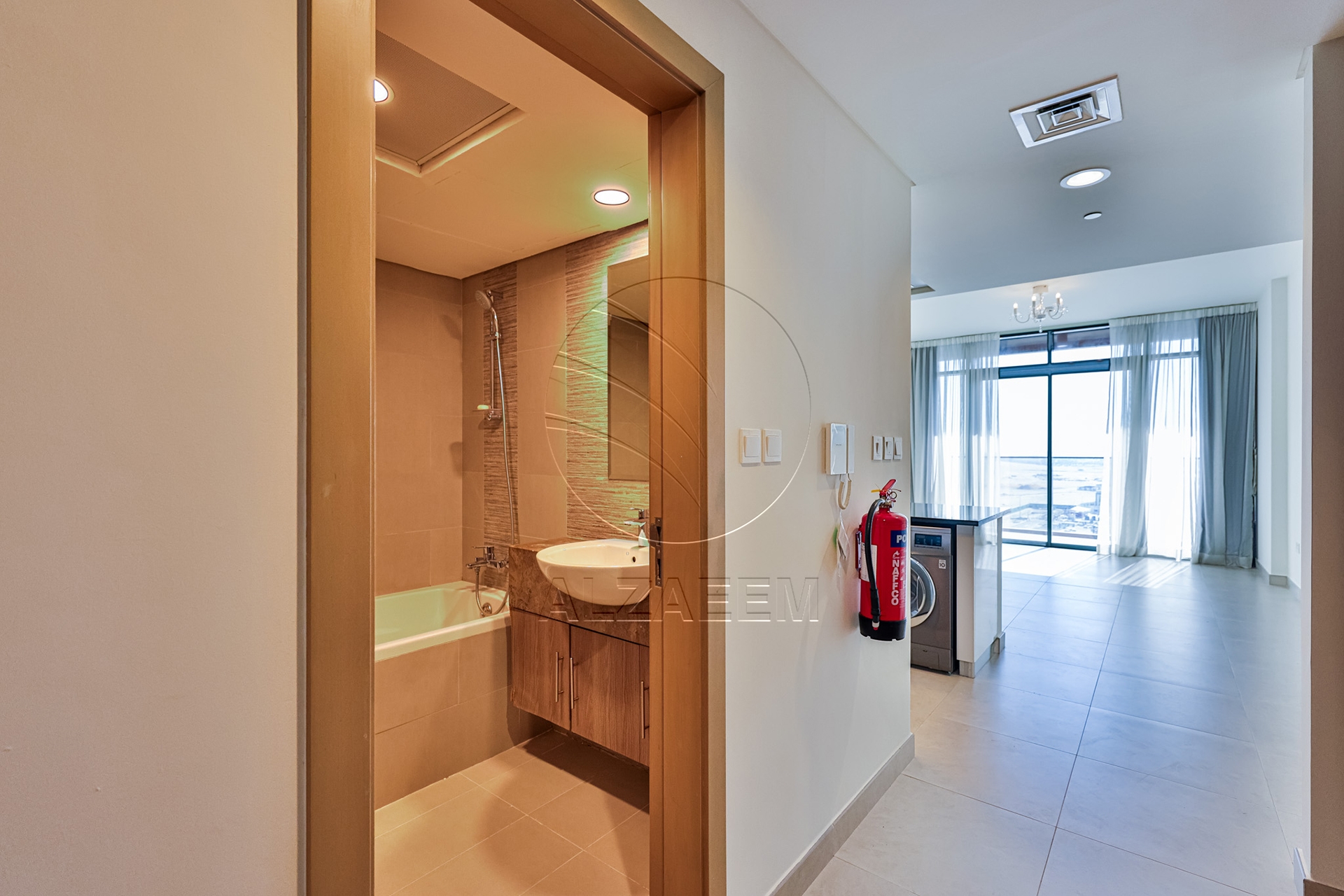 High Level + Exclusive! White Goods+ Nice Views