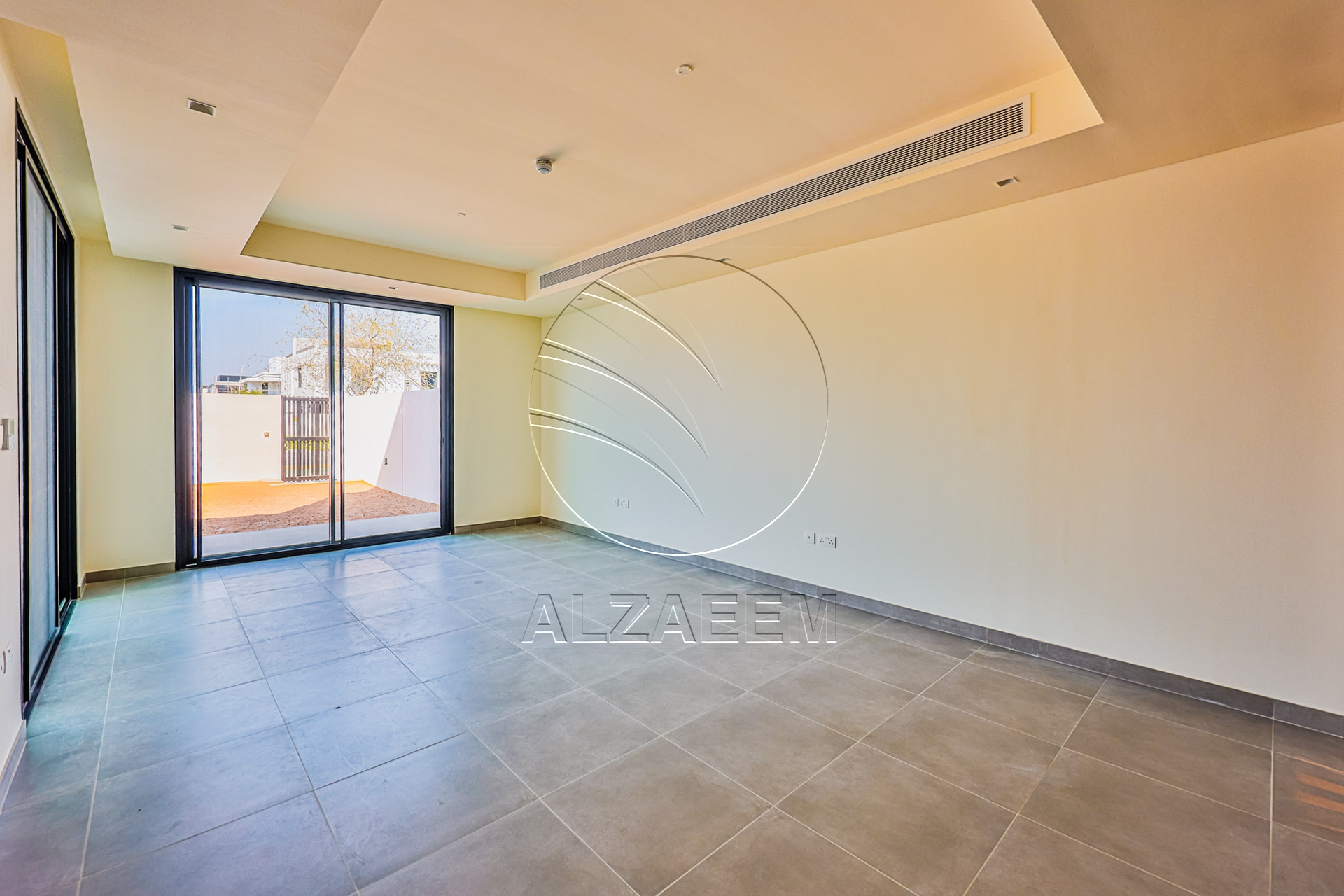 HOT! Single Row – Mid Unit | VACANT