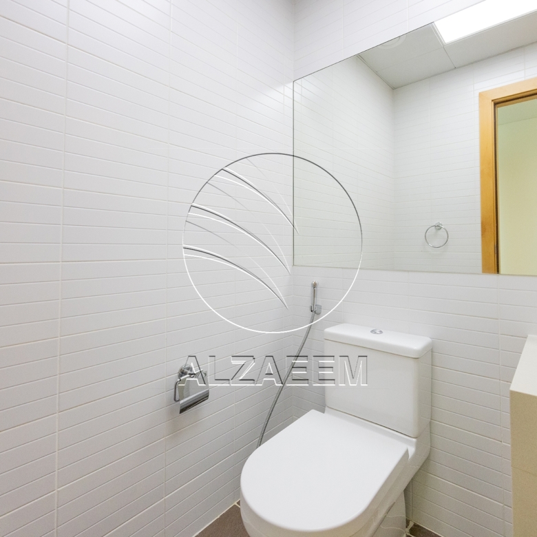 Vacant | Fully renovated unit | Sea View