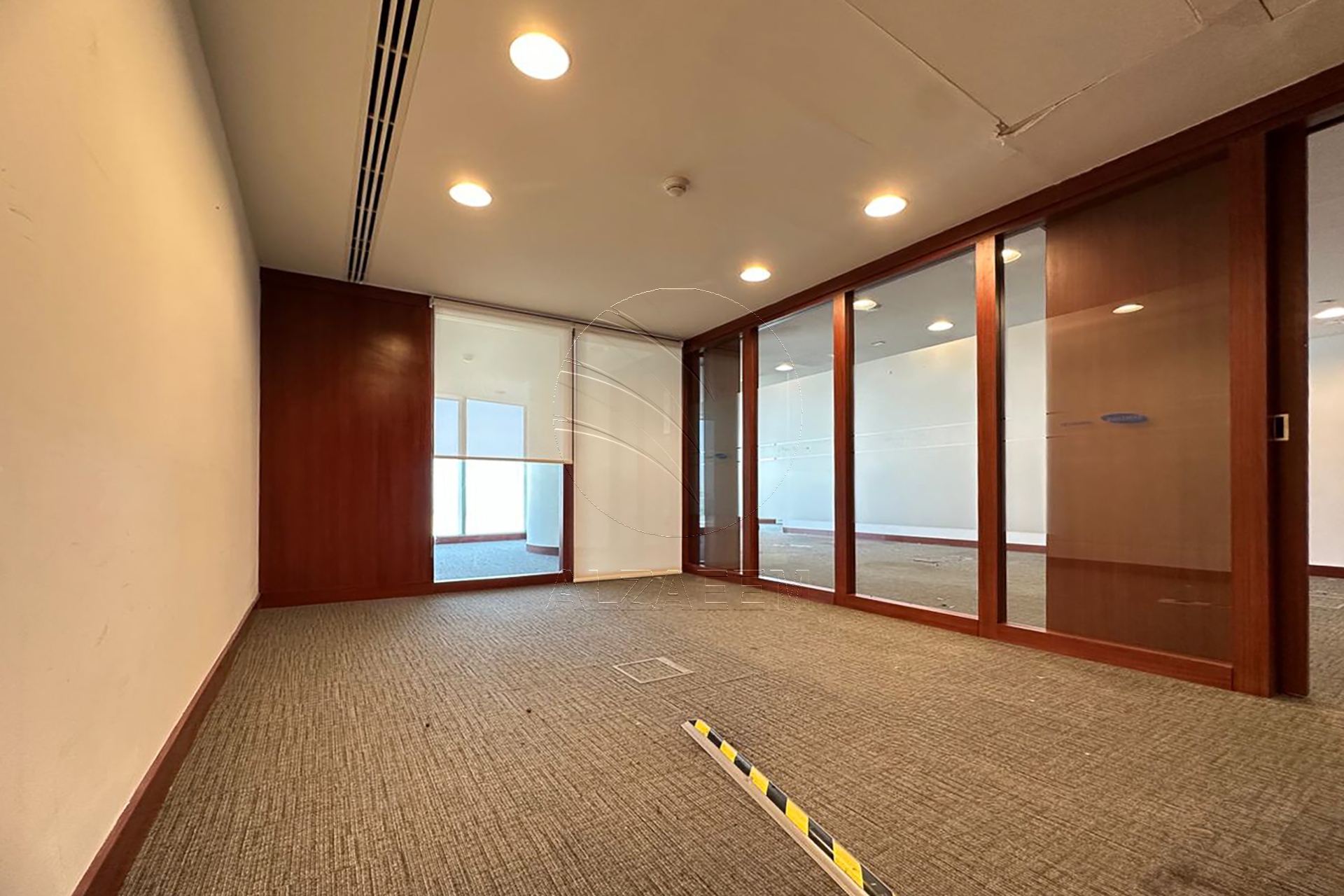 High Level Fitted Office Facing the Canal