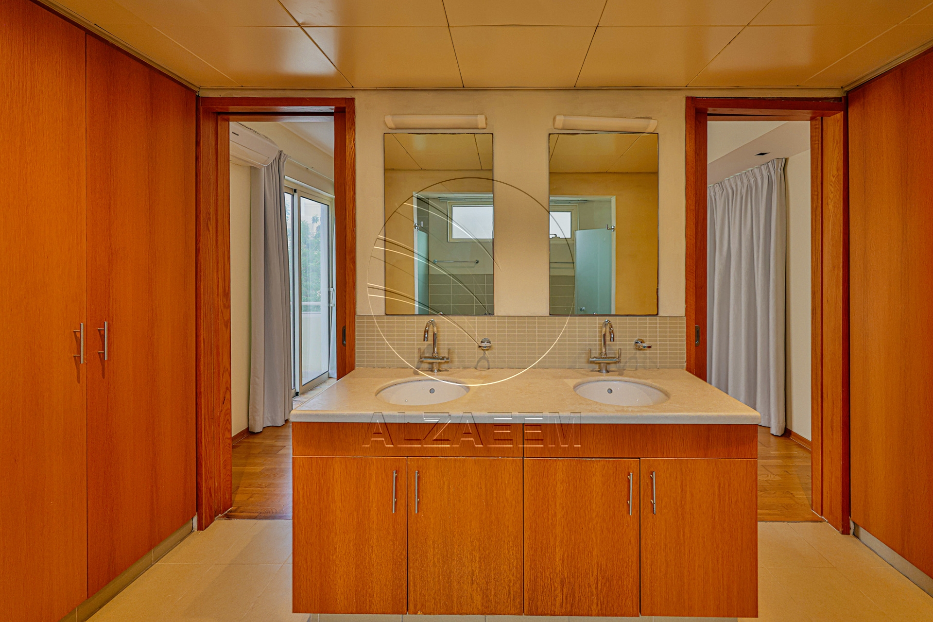 √ Private Pool | Type A | Tenanted | CORNER √