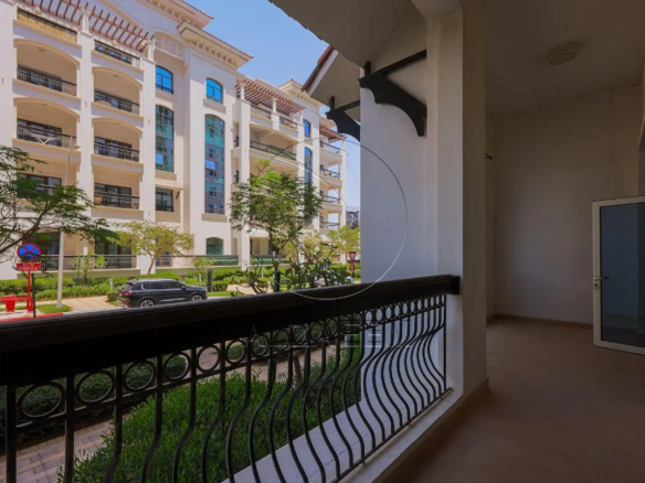 Big Terrace | Near Amenities | Up to 4 Payments