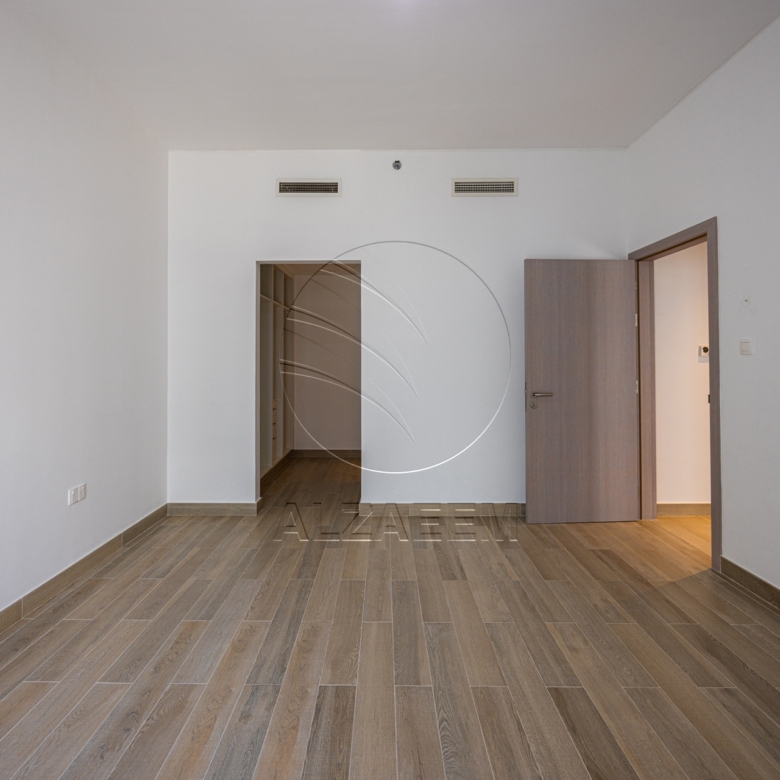 Partial Canal View | High Floor | VACANT