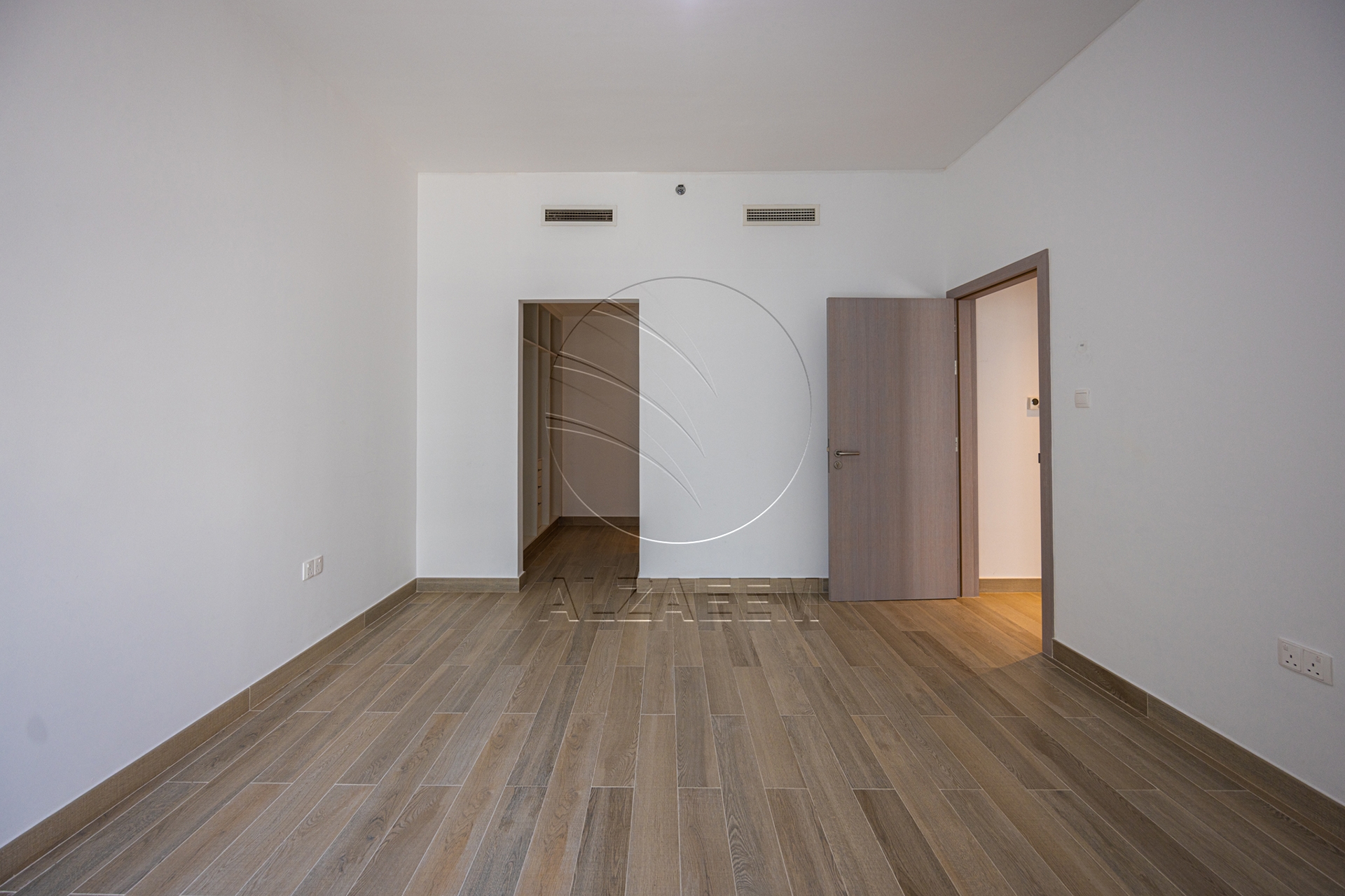 Partial Canal View | High Floor | VACANT