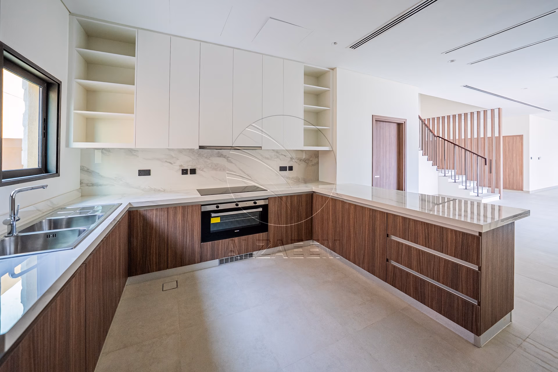 Single Row Villa | Huge Plot | Ready for Occupancy